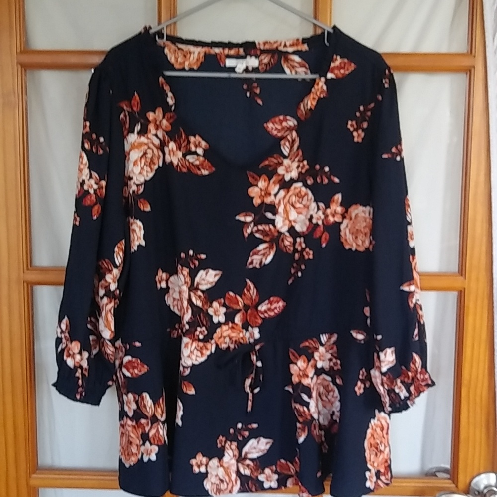 Maurices blouse. Size 2X.
